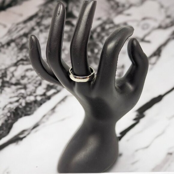 Silver "I Heart You" Engraved Ring Band Size 8 - Picture 1 of 6